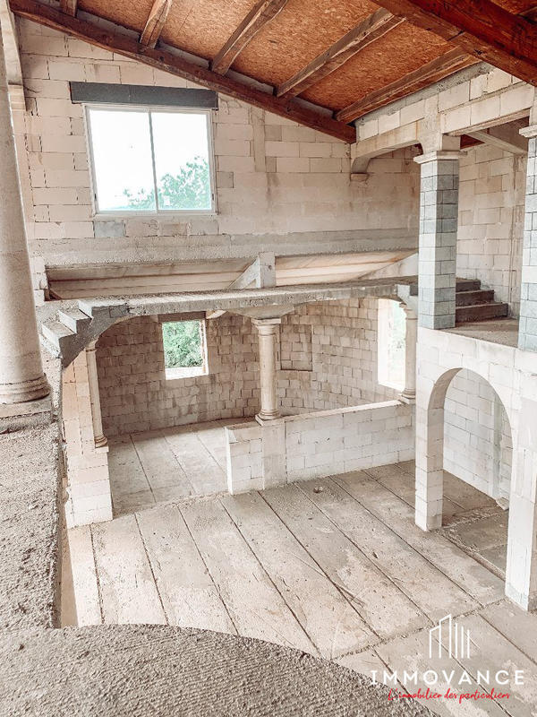 Villa - 558 m² - 9 pièces