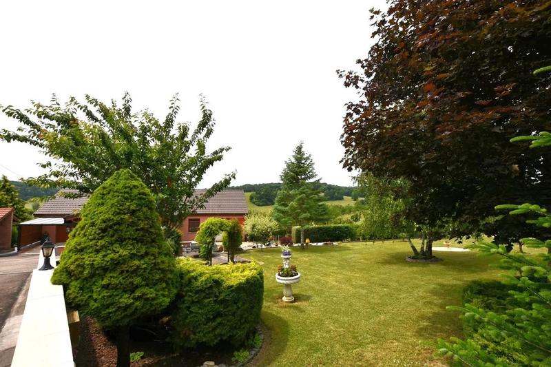 Maison - 183 m² - 10 pièces