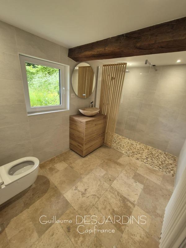 Maison traditionnelle - 187 m² - 6 pièces