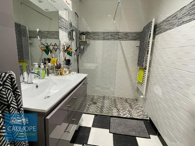 Maison - 104 m² - 4 pièces