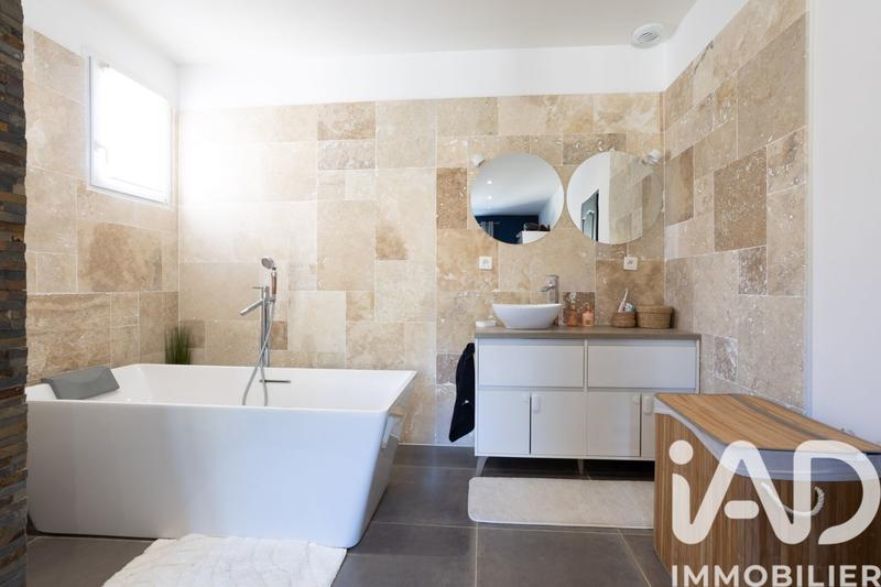 Maison - 120 m² - 5 pièces