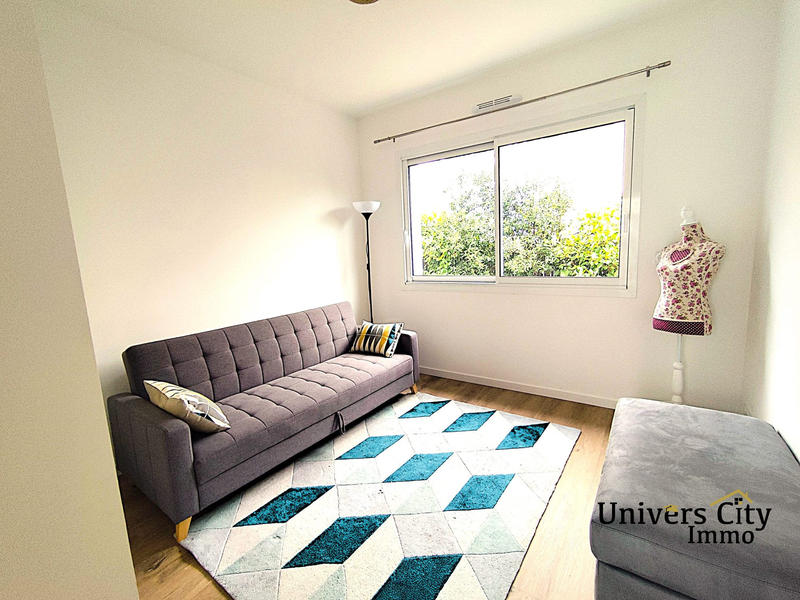 Maison contemporaine - 178 m² - 8 pièces