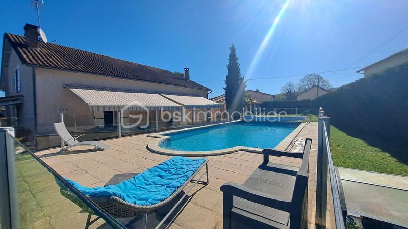 Corps de ferme - 170 m² - 8 pièces