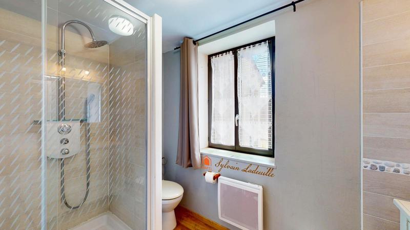 Maison - 319 m² - 10 pièces