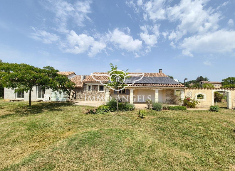 Villa - 153 m² - 7 pièces