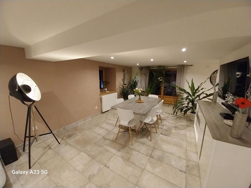 Maison - 165 m² - 5 pièces