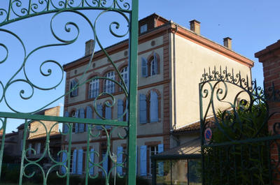 Maison - 460 m² - 20 pièces