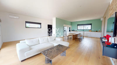 Maison - 147 m² - 6 pièces