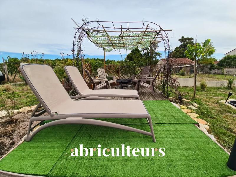 Maison - 230 m² - 6 pièces