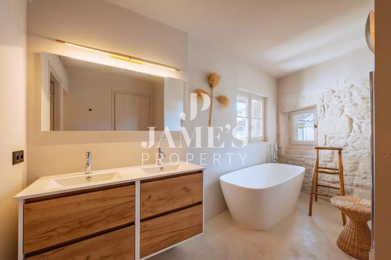 Maison - 190 m² - 7 pièces