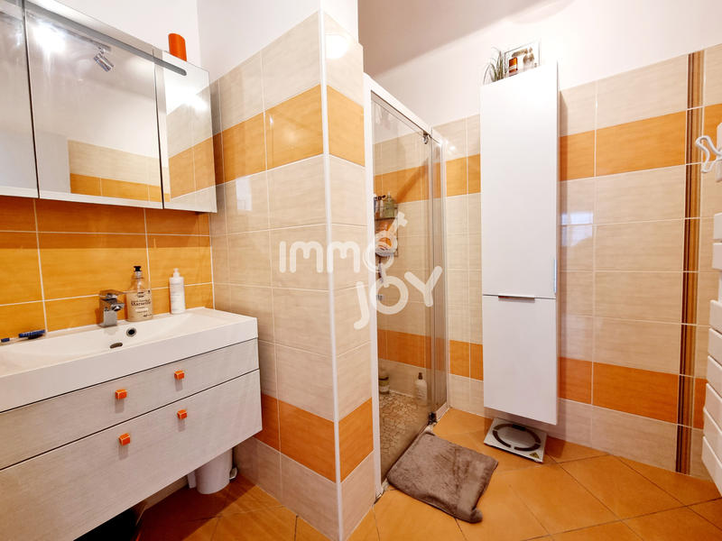 Appartement - 67 m² - 4 pièces