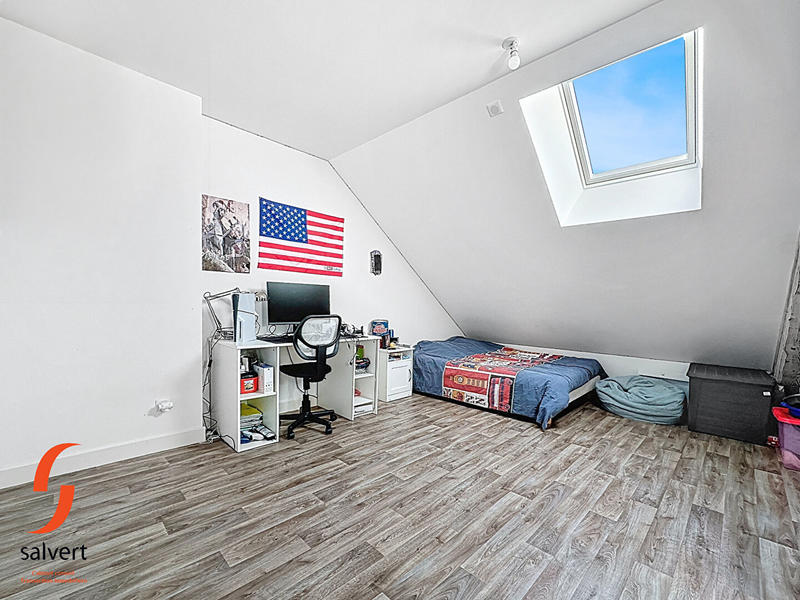 Maison - 140 m² - 5 pièces