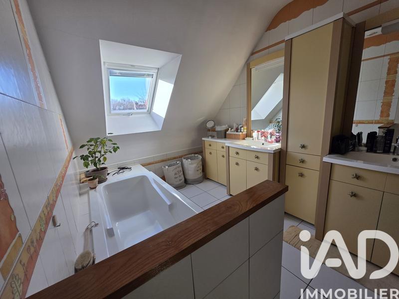 Maison - 175 m² - 8 pièces