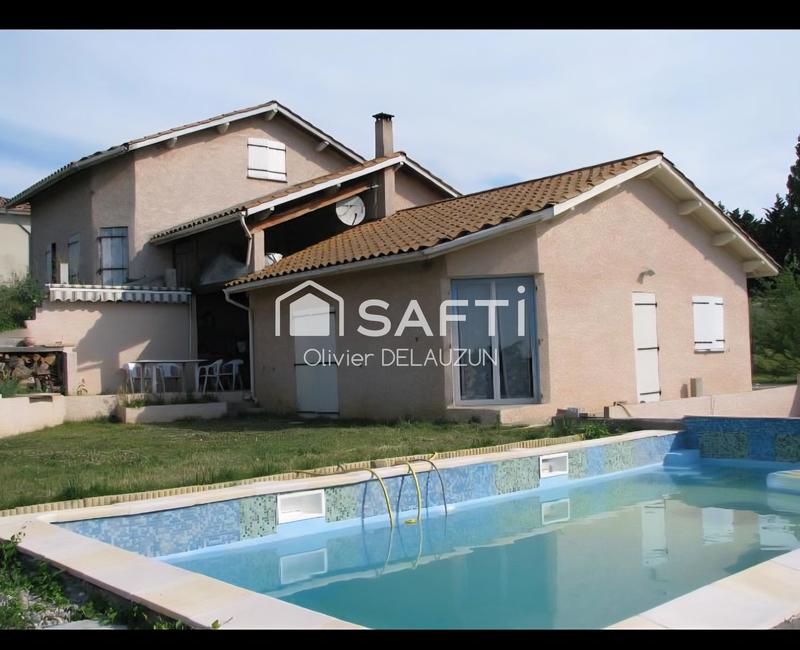 Maison - 138 m² - 6 pièces