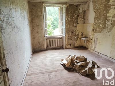 Maison - 330 m² - 5 pièces