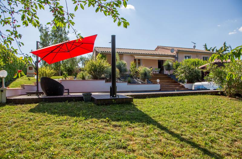 Villa - 176 m² - 9 pièces