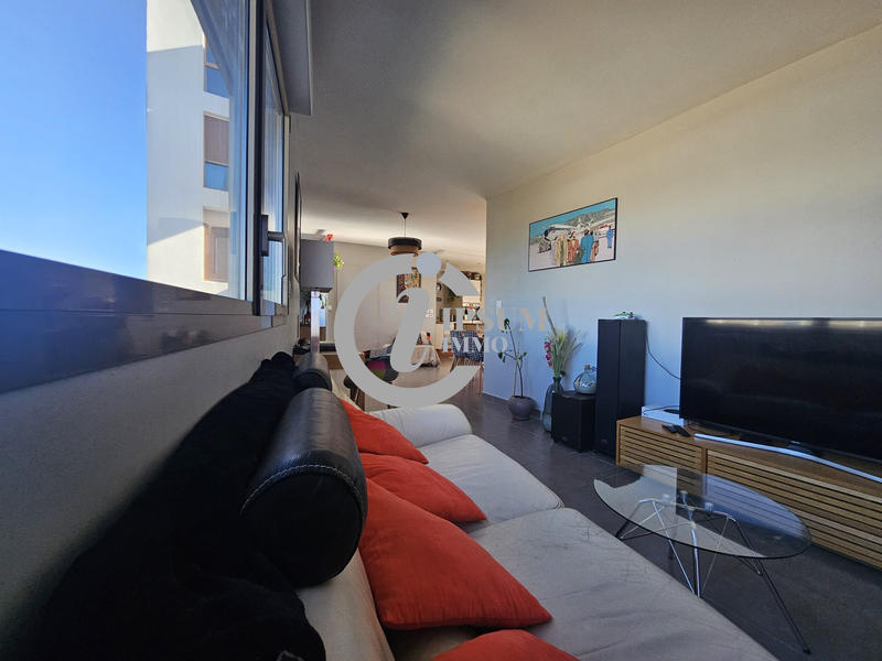 Appartement - 87 m² - 3 pièces