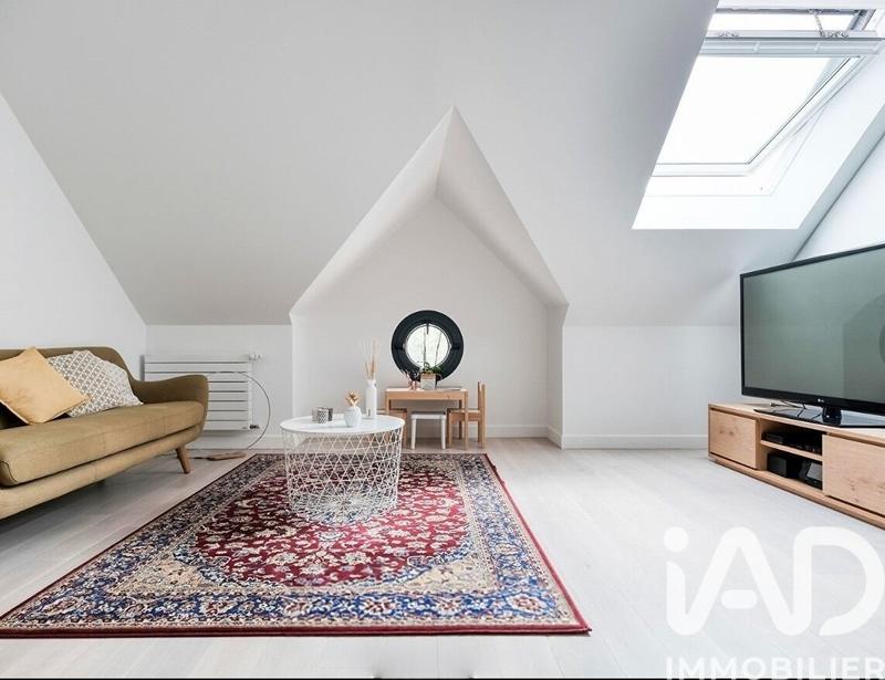 Maison - 320 m² - 9 pièces