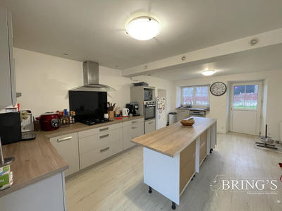 Maison ancienne - 146 m² - 8 pièces