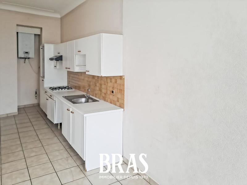 Appartement - 98 m² - 3 pièces