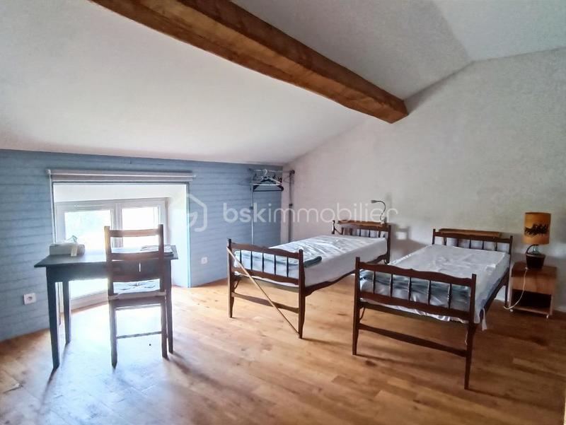 Demeure - 554 m² - 14 pièces