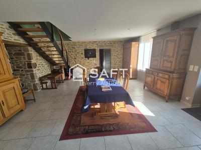 Maison - 216 m² - 9 pièces