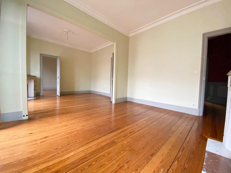 Appartement - 99 m² - 3 pièces