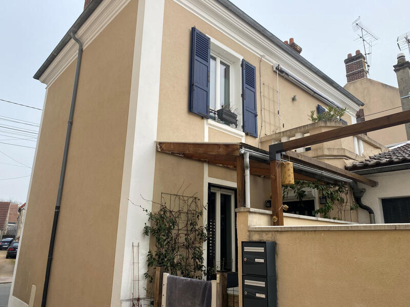 Maison de village - 100 m² - 4 pièces