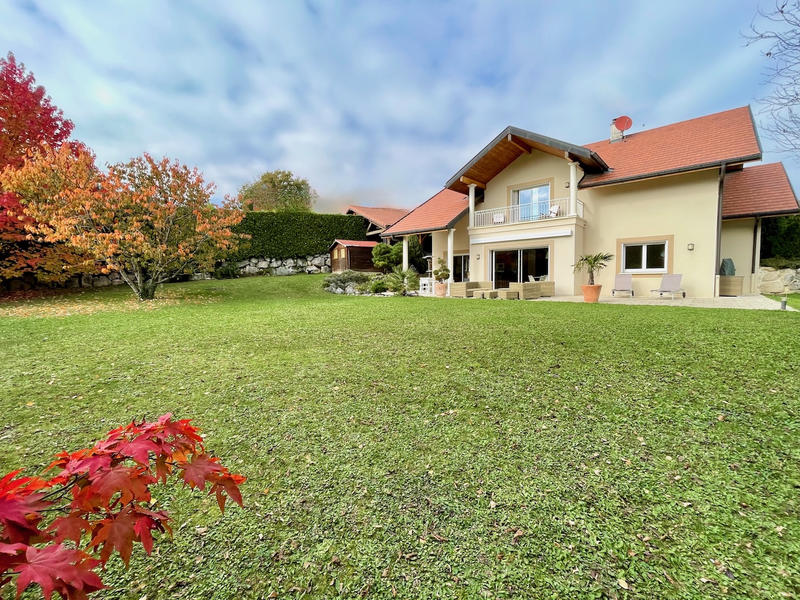Villa - 230 m² - 7 pièces