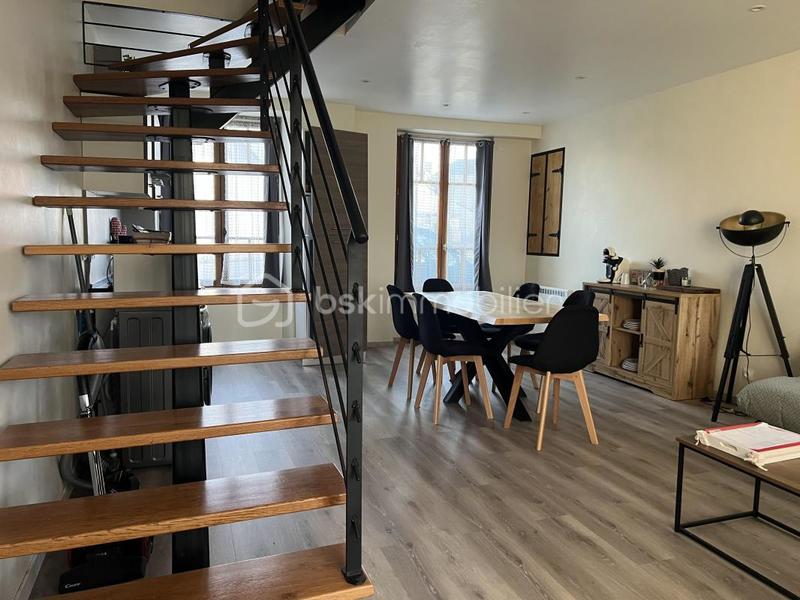 Château - 56 m² - 2 pièces