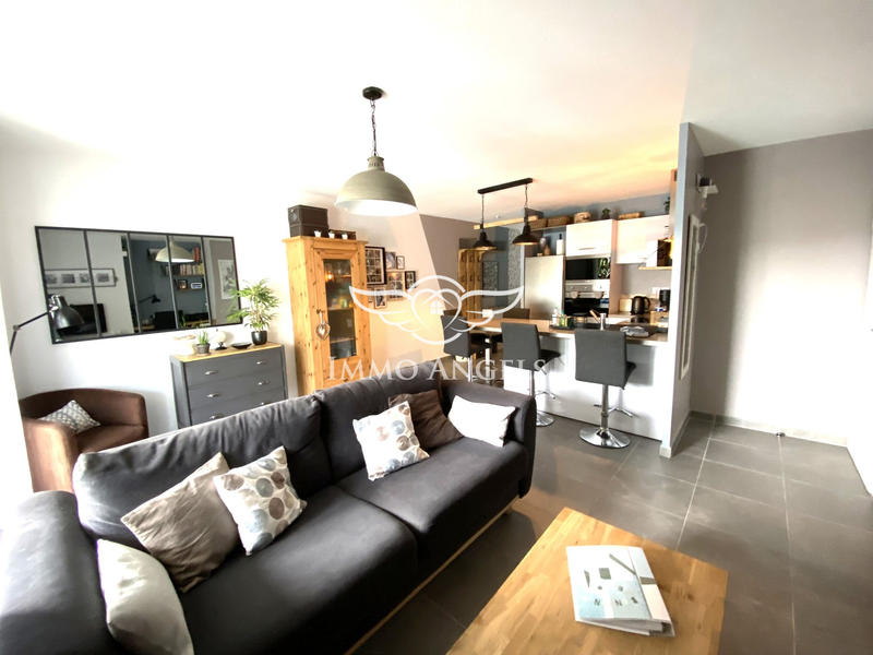 Appartement - 65 m² - 3 pièces