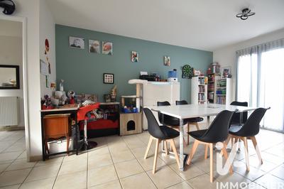 Maison - 92 m² - 4 pièces