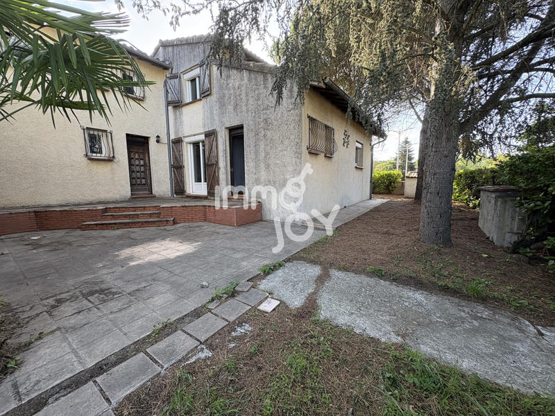 Maison - 250 m² - 7 pièces