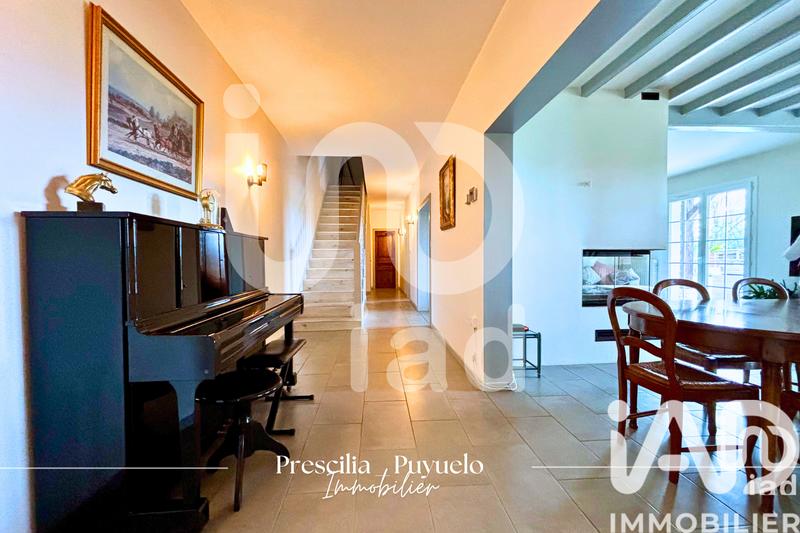 Maison - 279 m² - 9 pièces