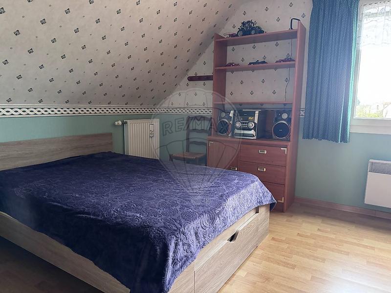 Maison - 183 m² - 8 pièces