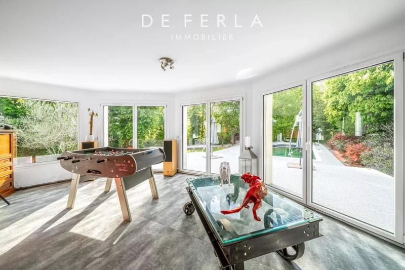 Villa - 472 m² - 10 pièces