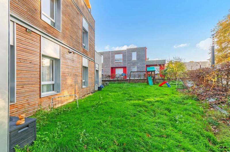 Appartement - 102 m² - 5 pièces