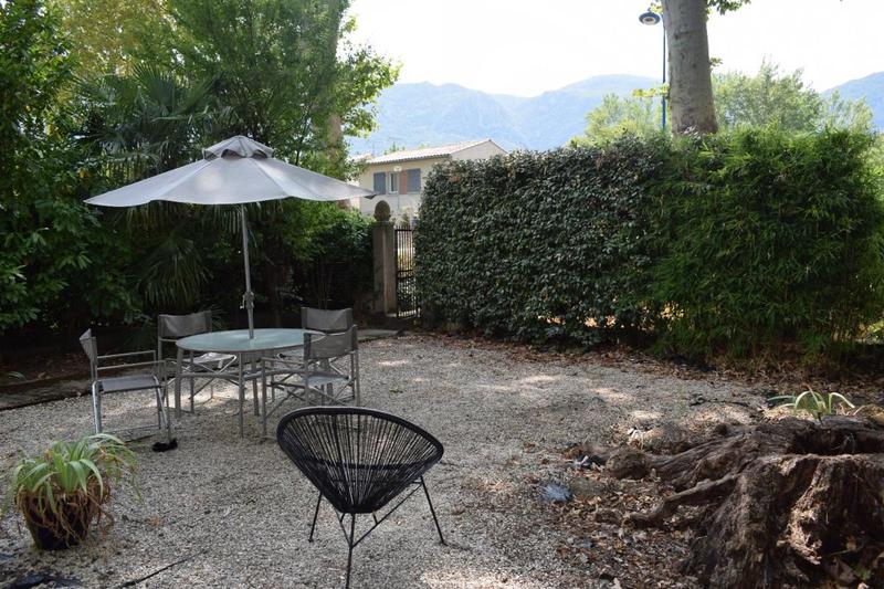 Villa - 141 m² - 9 pièces