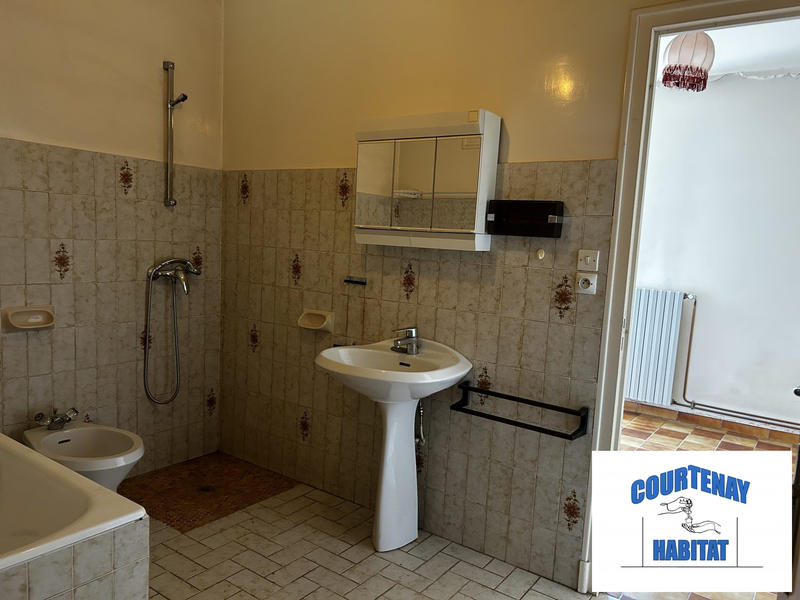 Maison traditionnelle - 161 m² - 4 pièces