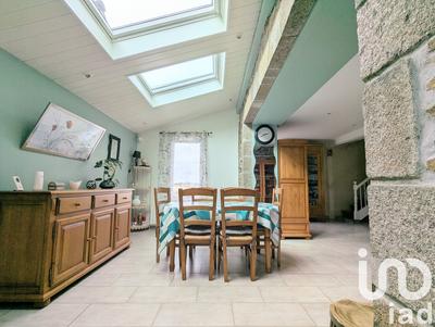 Maison - 160 m² - 7 pièces