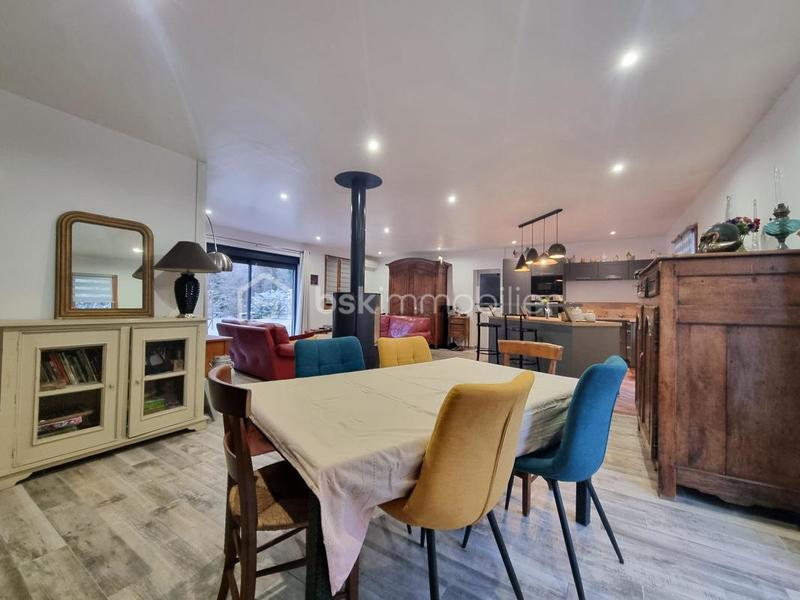 Maison traditionnelle - 134 m² - 5 pièces