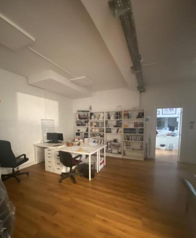 Bureau - 366 m²