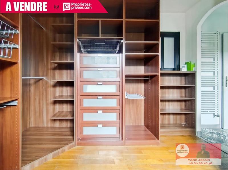 Maison - 188 m² - 7 pièces