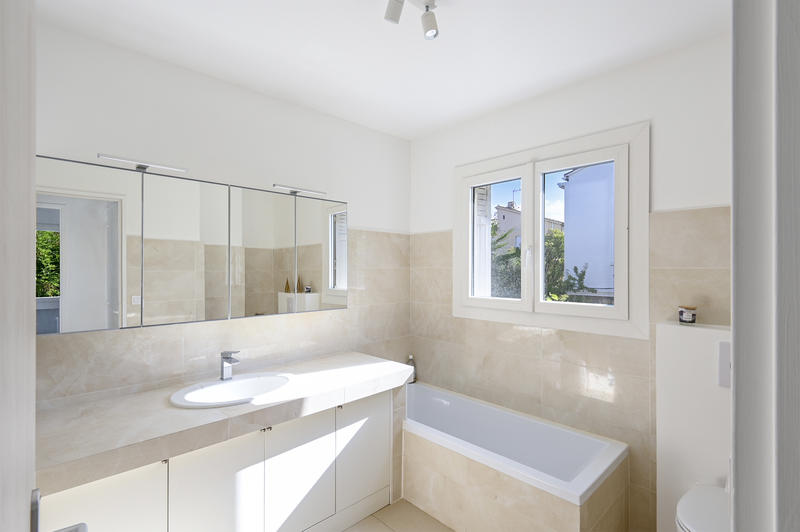 Villa - 184 m² - 7 pièces