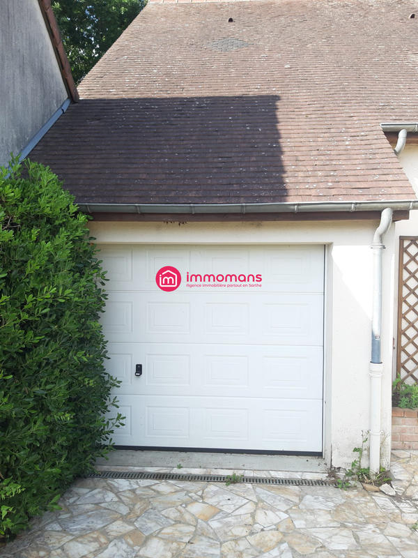 Maison - 180 m² - 8 pièces