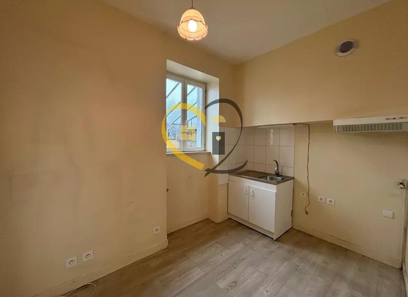 Maison - 99 m² - 6 pièces
