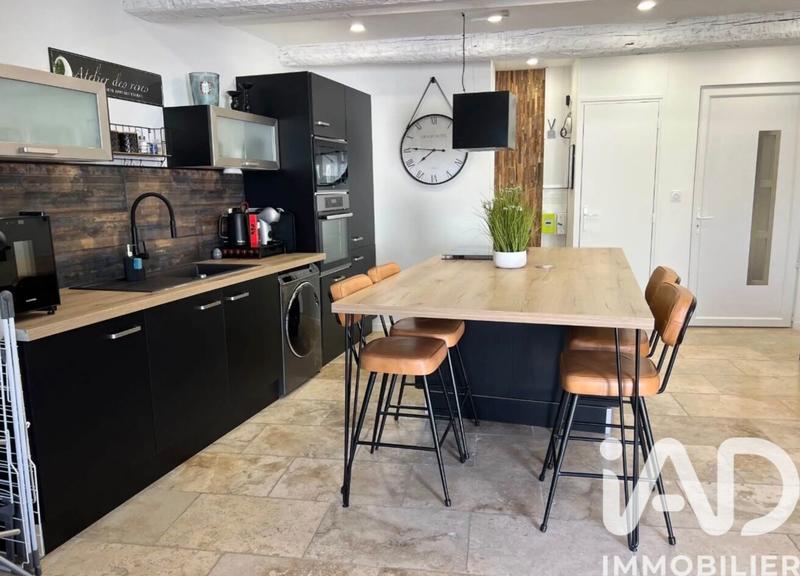 Maison - 180 m² - 6 pièces