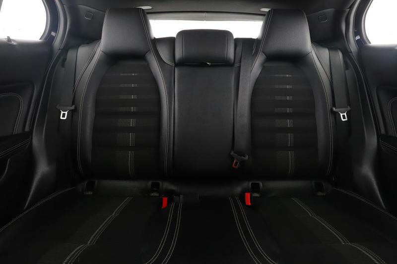 Mercedes Gla 200 d Sensation 7g-Dct 136 ch