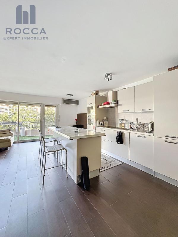 Appartement - 75 m² - 3 pièces