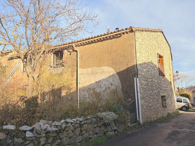 Maison - 202 m² - 6 pièces